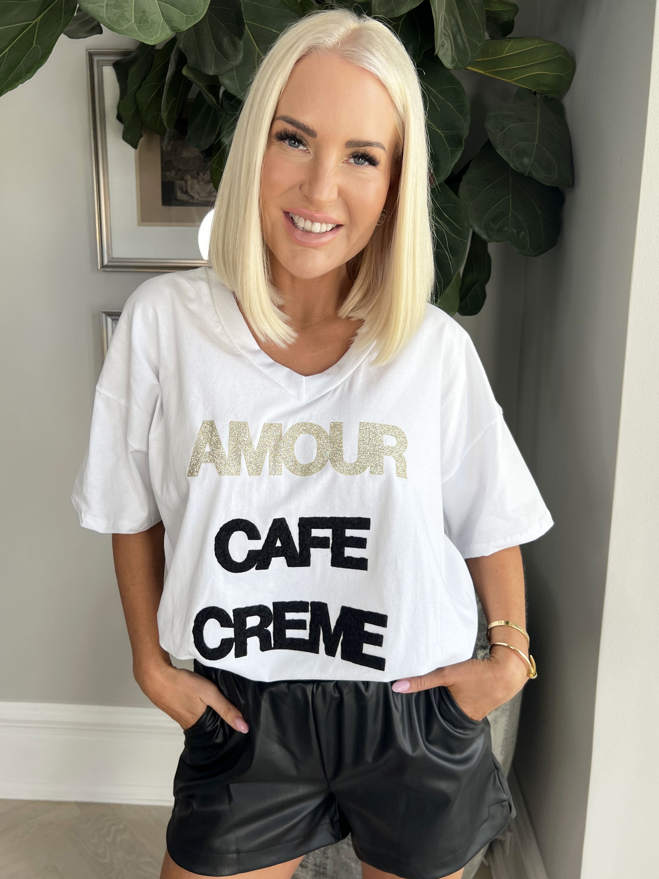 Amour - Cool t-shirt med skrift